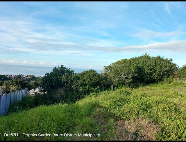 708M² VACANT LAND FOR SALE IN TERGNIET